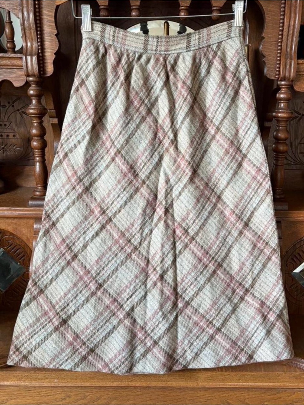 Lovely vintage retro 70s Jack Winter wool blend plaid skirt